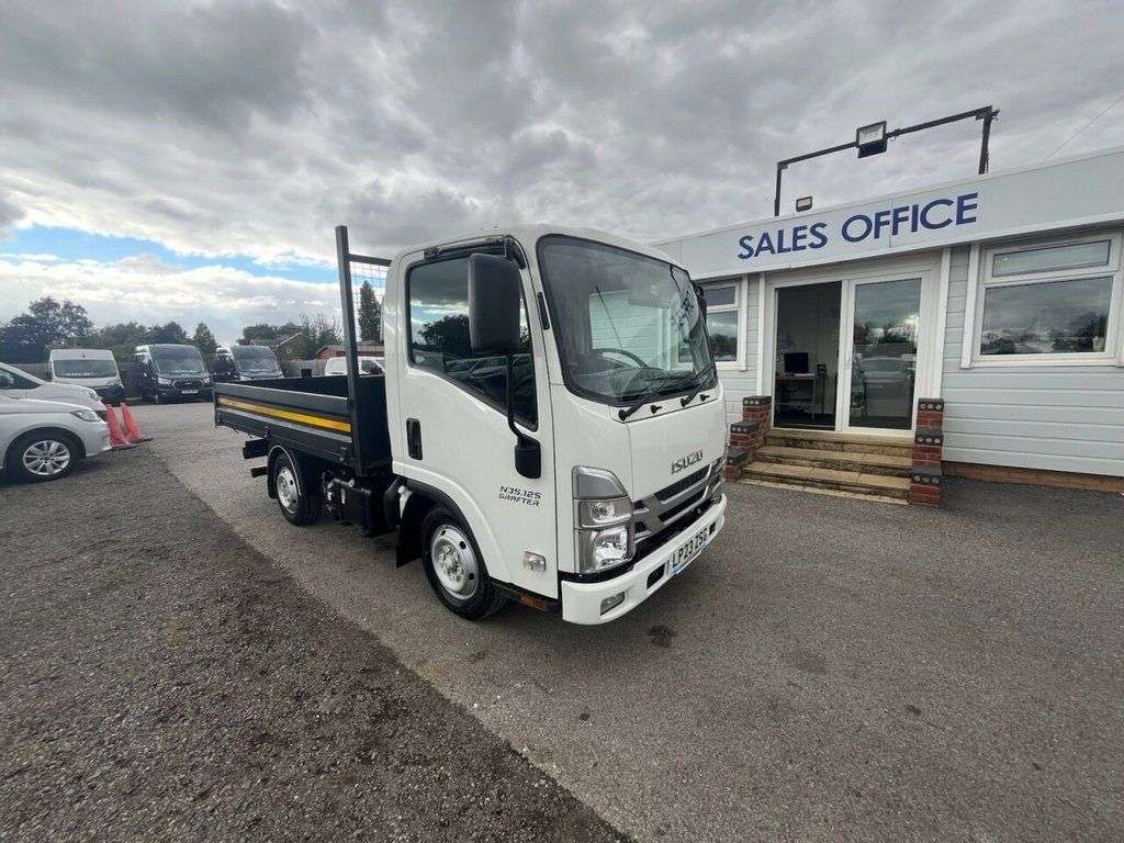 A 2023 ISUZU GRAFTER 1.9D N35 Green Tipper 2dr Diesel Manual RWD SWB Euro 6 (SRW) (125 ps) A 2023 ISUZU GRAFTER 1.9D N35 Green Tipper 2dr Diesel Manual RWD SWB Euro 6 (SRW) (125 ps)