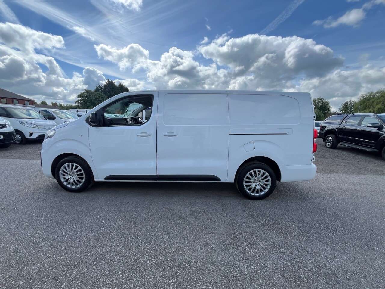 2023 VAUXHALL VIVARO 2023 VAUXHALL VIVARO
