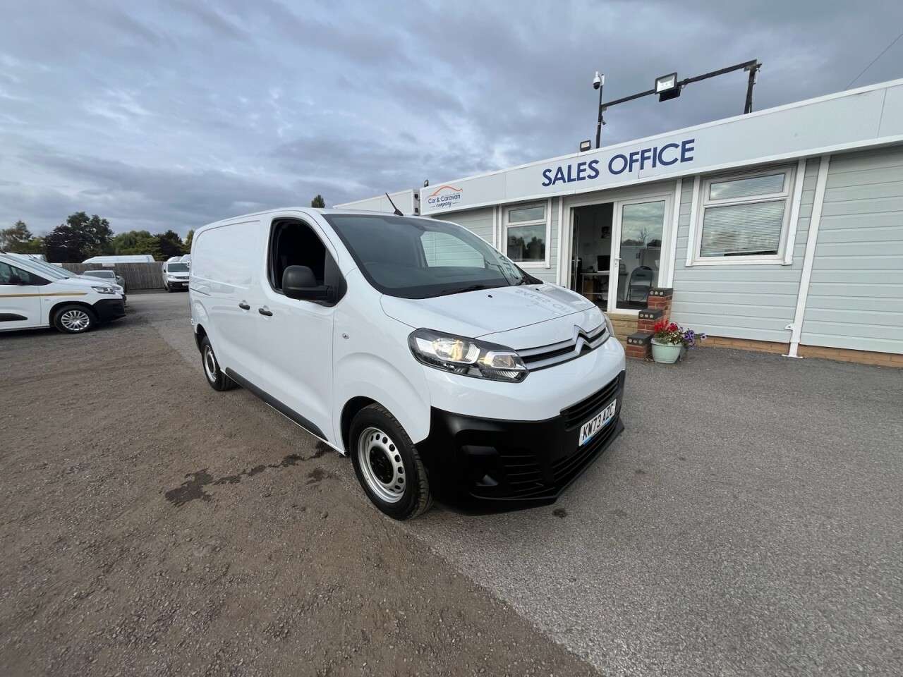 A 2023 CITROEN DISPATCH 1.5 BlueHDi 1000 Enterprise Edition M Panel Van 6dr Diesel Manual FWD 2 Eur A 2023 CITROEN DISPATCH 1.5 BlueHDi 1000 Enterprise Edition M Panel Van 6dr Diesel Manual FWD 2 Eur