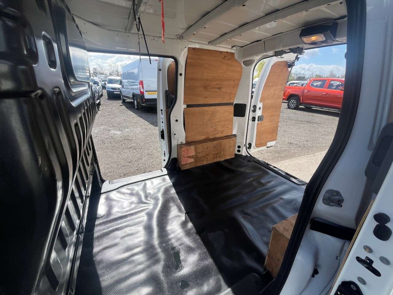 2021 NISSAN E-NV200 2021 NISSAN E-NV200