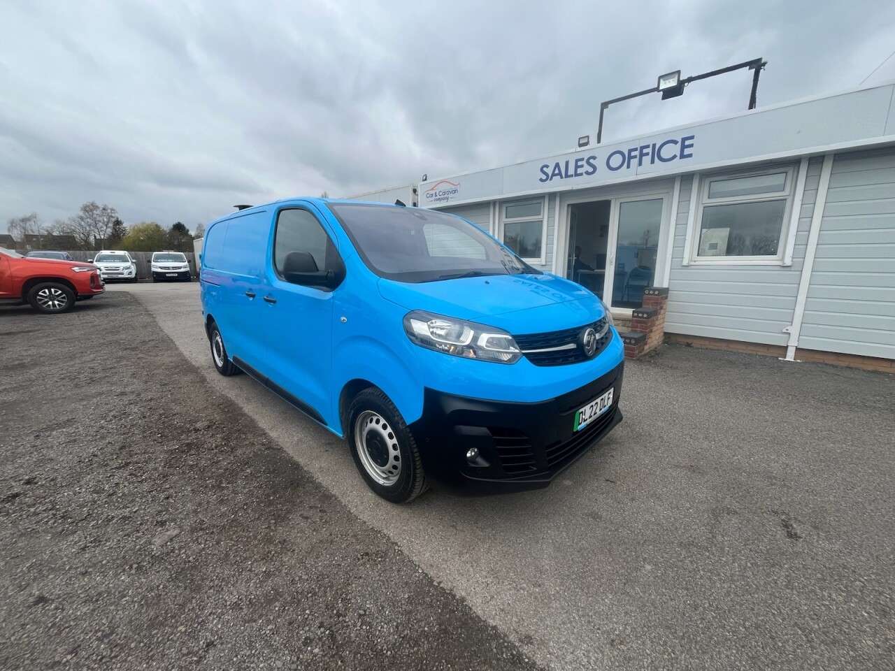 A 2022 VAUXHALL VIVARO ELECTRIC 3100 75kWh Dynamic Panel Van 6dr Electric Auto L1 H1 (7.4kW Charger) (136 p A 2022 VAUXHALL VIVARO ELECTRIC 3100 75kWh Dynamic Panel Van 6dr Electric Auto L1 H1 (7.4kW Charger) (136 p