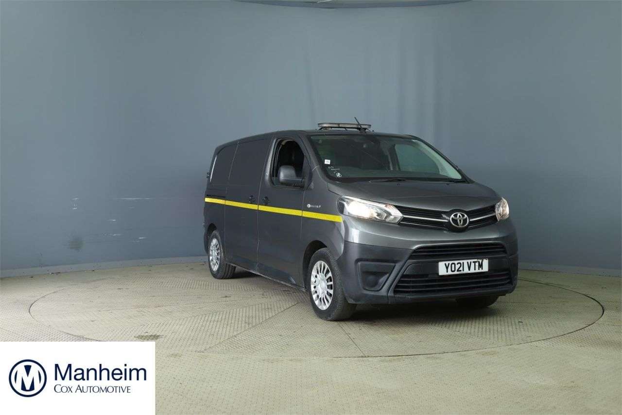 A 2021 TOYOTA PROACE 75kWh Icon Medium Panel Van 6dr Electric Auto MWB (7kW OBC) (136 bhp) A 2021 TOYOTA PROACE 75kWh Icon Medium Panel Van 6dr Electric Auto MWB (7kW OBC) (136 bhp)
