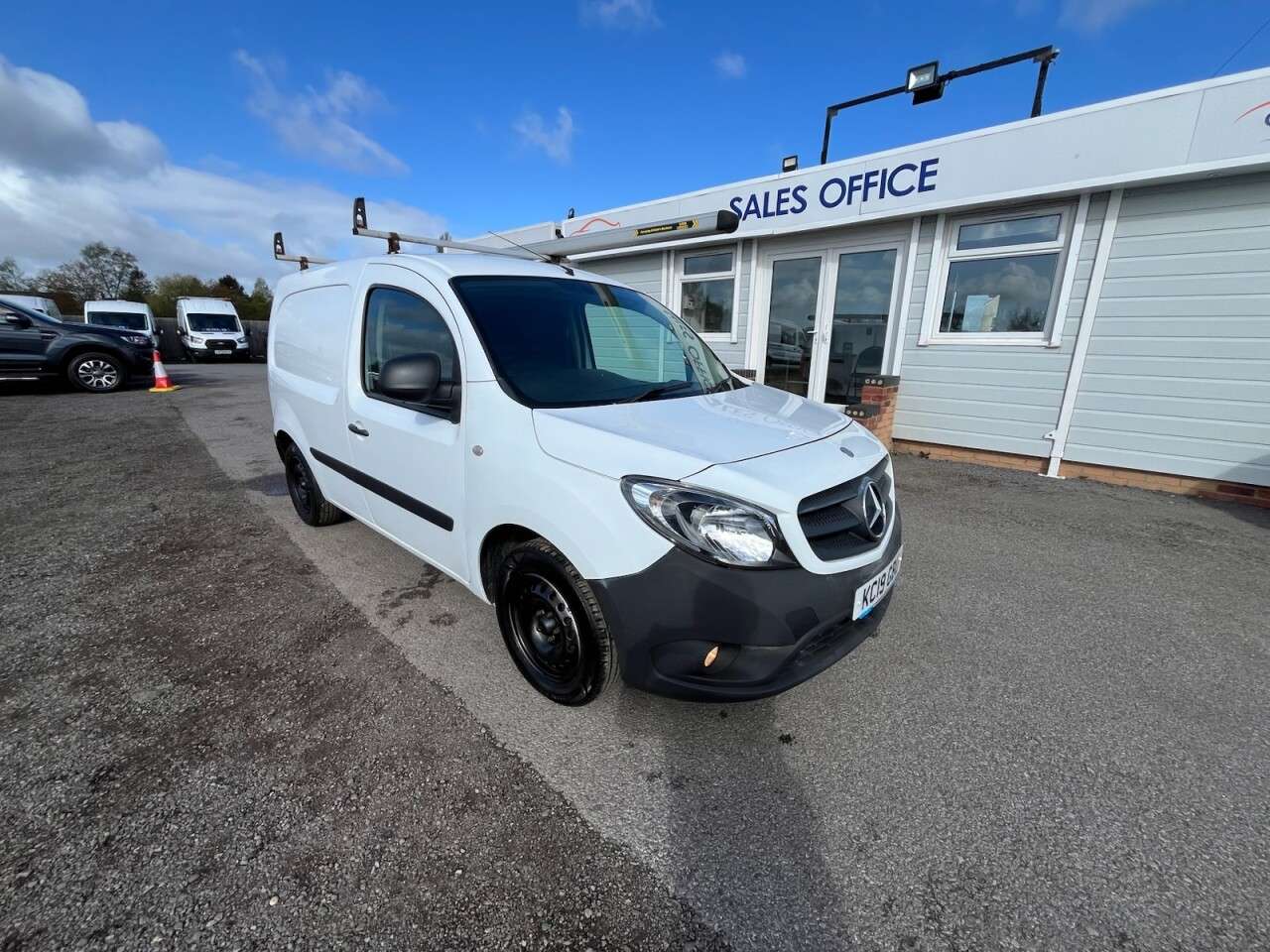 A 2019 MERCEDES-BENZ CITAN 1.5 109 CDI BlueEfficiency Panel Van 5dr Diesel Manual L2 Euro 6 (s/s) (90 A 2019 MERCEDES-BENZ CITAN 1.5 109 CDI BlueEfficiency Panel Van 5dr Diesel Manual L2 Euro 6 (s/s) (90