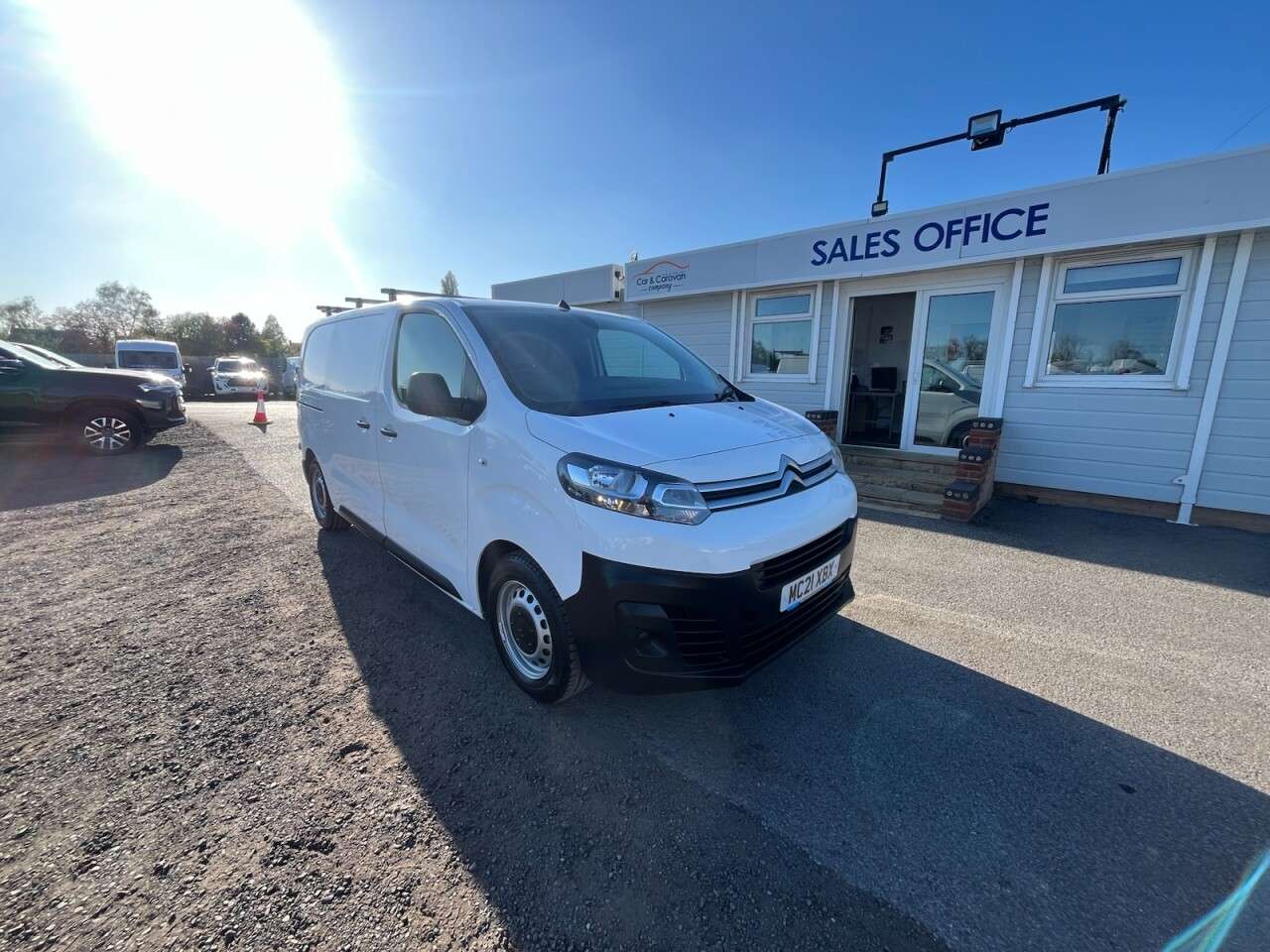 A 2021 CITROEN DISPATCH 1.5 BlueHDi 1000 Enterprise M Panel Van 6dr Diesel Manual FWD 2 Euro 6 (s/s A 2021 CITROEN DISPATCH 1.5 BlueHDi 1000 Enterprise M Panel Van 6dr Diesel Manual FWD 2 Euro 6 (s/s