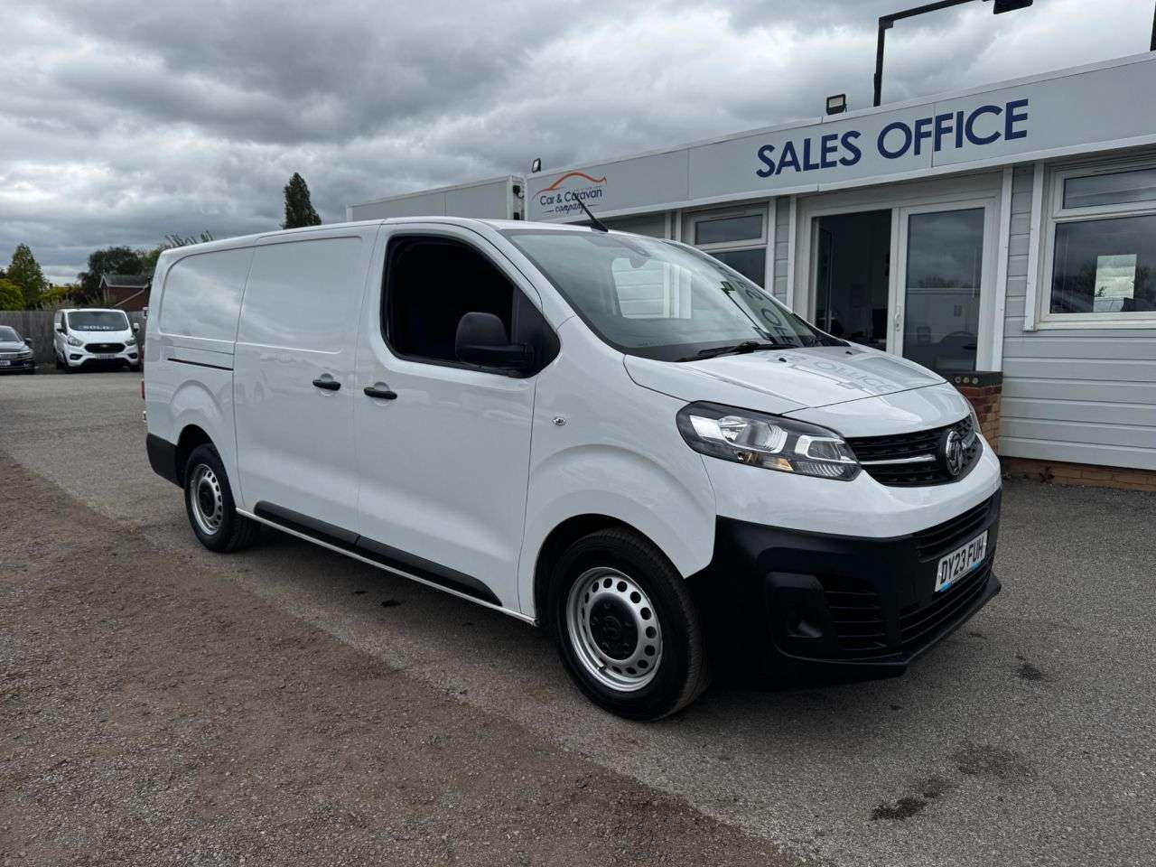 A 2023 VAUXHALL VIVARO 1.5 Turbo D 2900 Prime Panel Van 6dr Diesel Manual L2 H1 Euro 6 (s/s) (100 A 2023 VAUXHALL VIVARO 1.5 Turbo D 2900 Prime Panel Van 6dr Diesel Manual L2 H1 Euro 6 (s/s) (100