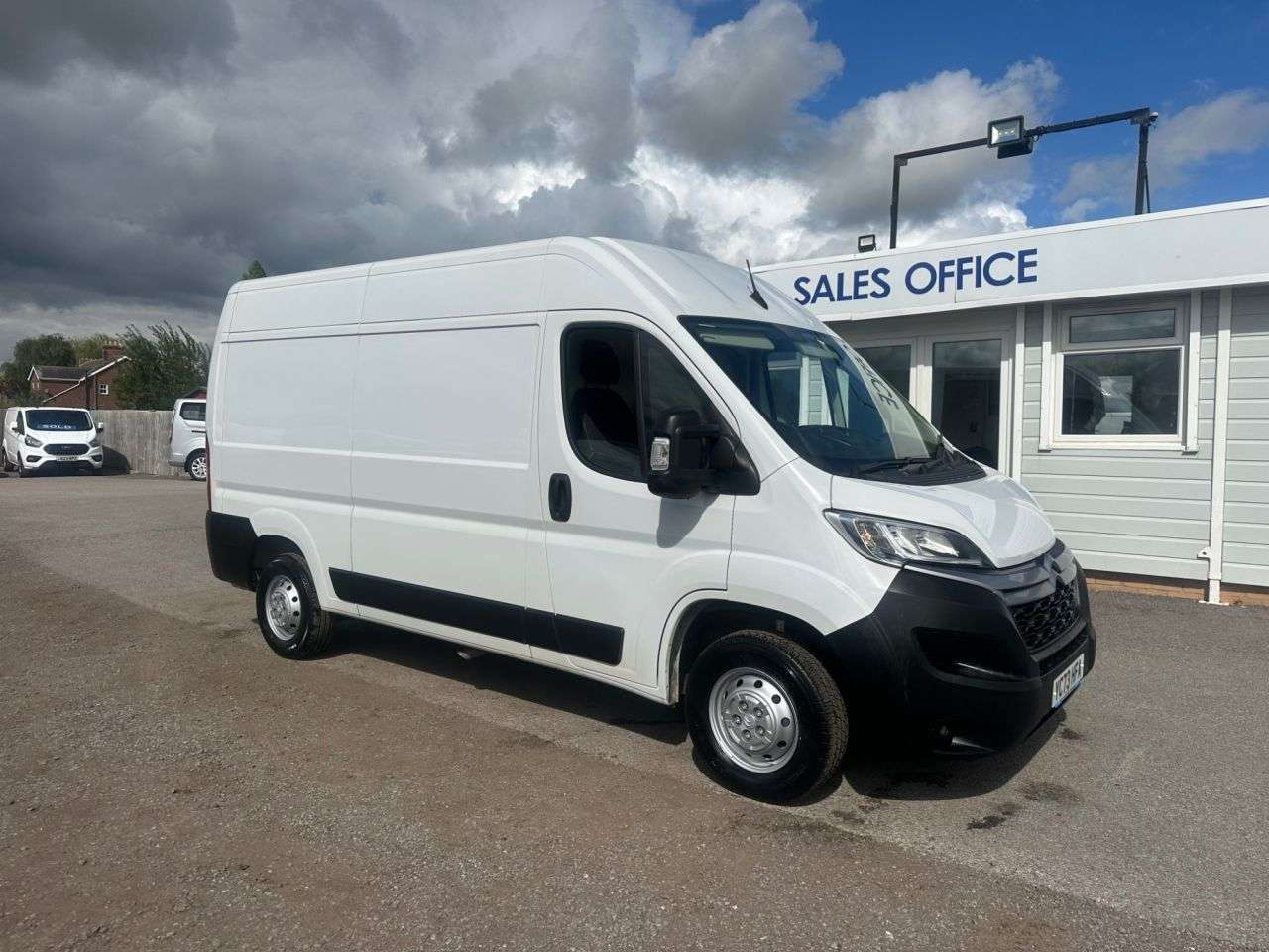 A 2023 CITROEN RELAY 2.2 BlueHDi 35 Enterprise Edition Panel Van 5dr Diesel Manual L2 High Roof A 2023 CITROEN RELAY 2.2 BlueHDi 35 Enterprise Edition Panel Van 5dr Diesel Manual L2 High Roof