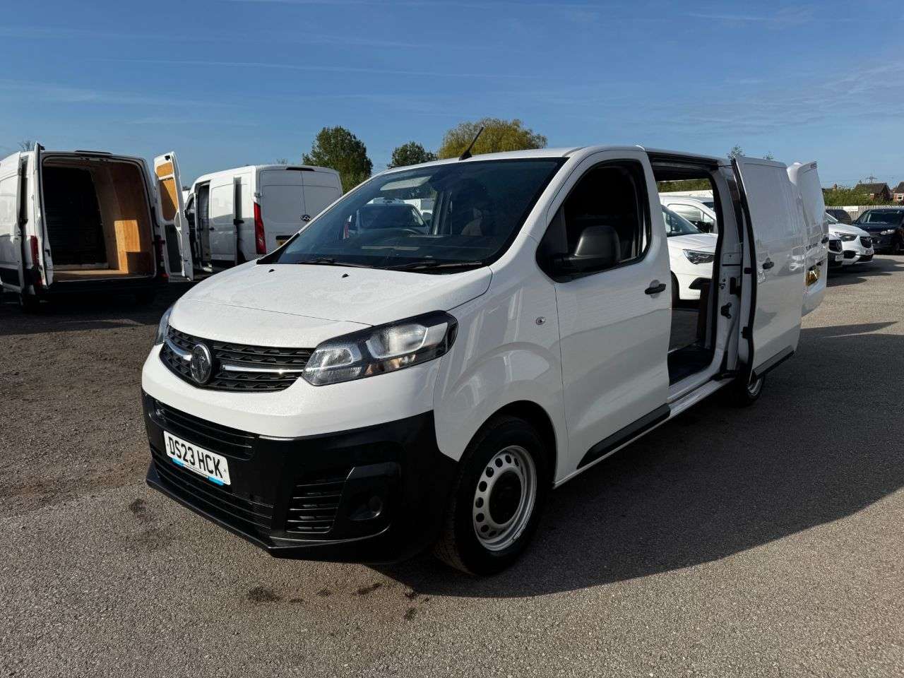 2023 VAUXHALL VIVARO 2023 VAUXHALL VIVARO