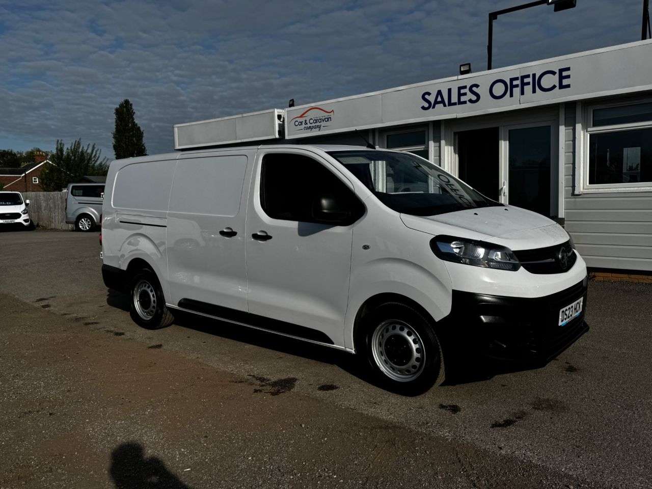 A 2023 VAUXHALL VIVARO 1.5 Turbo D 2900 Prime Panel Van 6dr Diesel Manual L2 H1 Euro 6 (s/s) (100 A 2023 VAUXHALL VIVARO 1.5 Turbo D 2900 Prime Panel Van 6dr Diesel Manual L2 H1 Euro 6 (s/s) (100