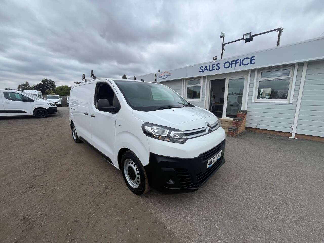 A 2021 CITROEN DISPATCH 1.5 BlueHDi 1000 Enterprise M Panel Van 6dr Diesel Manual FWD 2 Euro 6 (s/s A 2021 CITROEN DISPATCH 1.5 BlueHDi 1000 Enterprise M Panel Van 6dr Diesel Manual FWD 2 Euro 6 (s/s