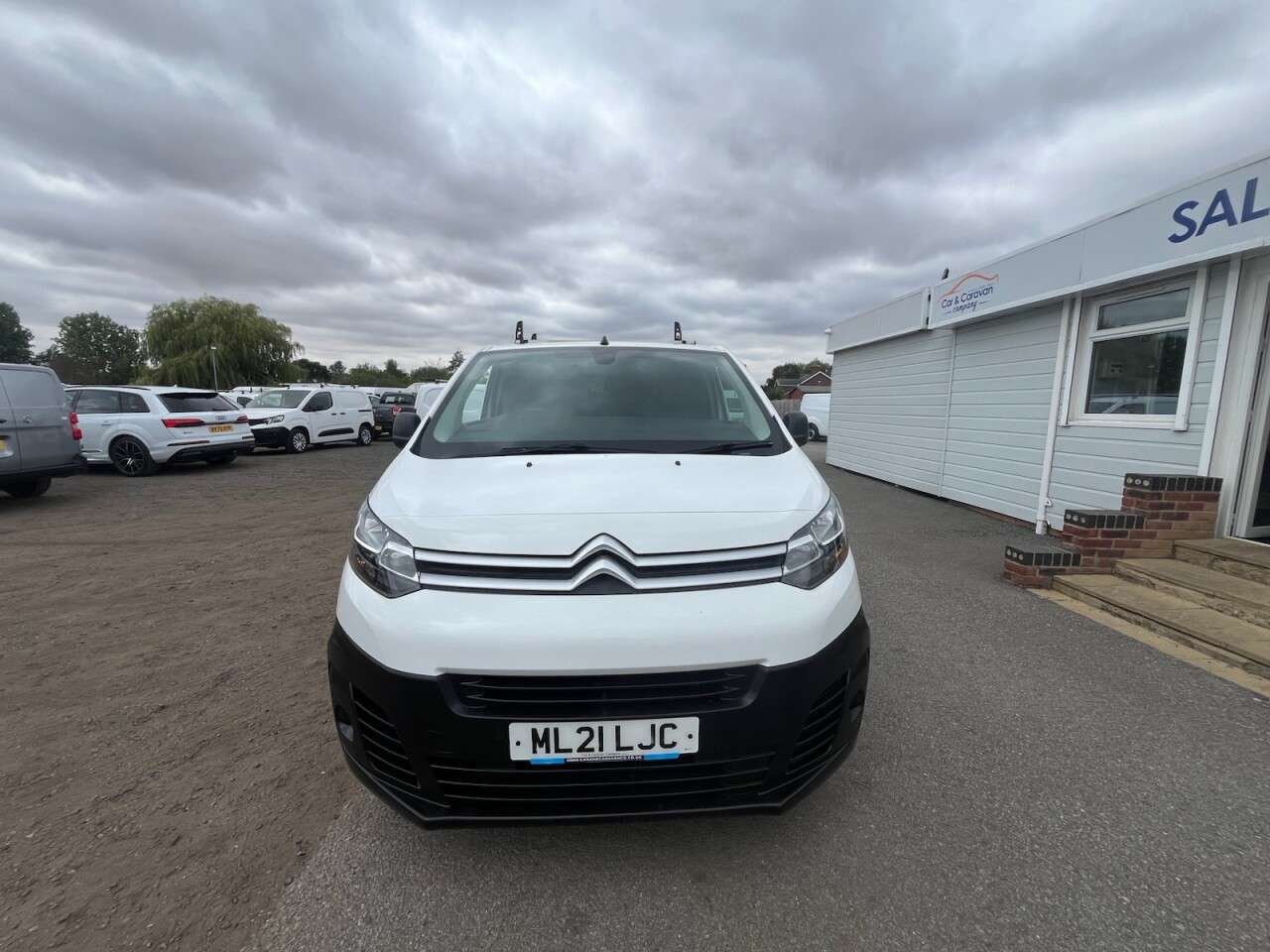 A 2021 CITROEN DISPATCH 1.5 BlueHDi 1000 Enterprise M Panel Van 6dr Diesel Manual FWD 2 Euro 6 (s/s A 2021 CITROEN DISPATCH 1.5 BlueHDi 1000 Enterprise M Panel Van 6dr Diesel Manual FWD 2 Euro 6 (s/s