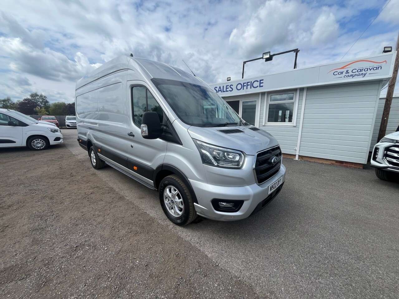 A 2022 FORD TRANSIT 2.0 350 EcoBlue MHEV Limited Panel Van 5dr Diesel Manual RWD L4 H3 Euro 6 ( A 2022 FORD TRANSIT 2.0 350 EcoBlue MHEV Limited Panel Van 5dr Diesel Manual RWD L4 H3 Euro 6 (