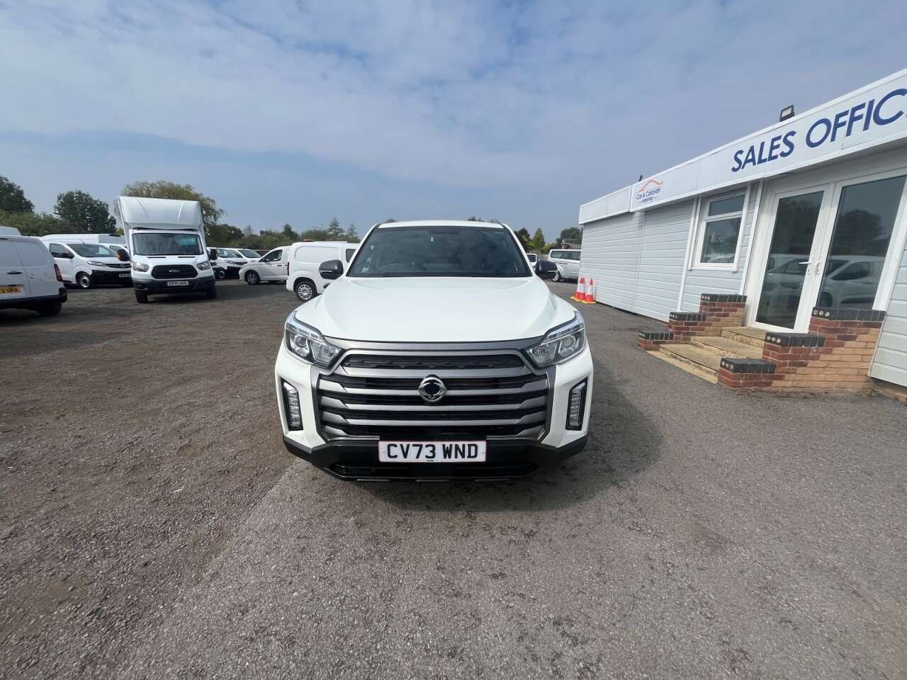 A 2023 SSANGYONG MUSSO 2.2D Saracen Plus Pickup Double Cab 4dr Diesel Auto 4WD LWB Euro 6 (202 ps) A 2023 SSANGYONG MUSSO 2.2D Saracen Plus Pickup Double Cab 4dr Diesel Auto 4WD LWB Euro 6 (202 ps)