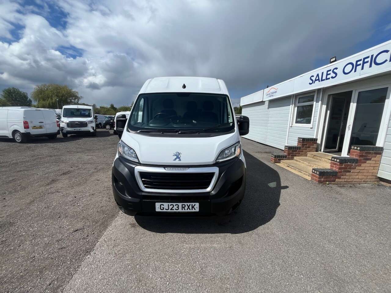 A 2023 PEUGEOT BOXER 2.2 BlueHDi 335 Professional Premium + Panel Van 5dr Diesel Manual L3 H2 Eu A 2023 PEUGEOT BOXER 2.2 BlueHDi 335 Professional Premium + Panel Van 5dr Diesel Manual L3 H2 Eu