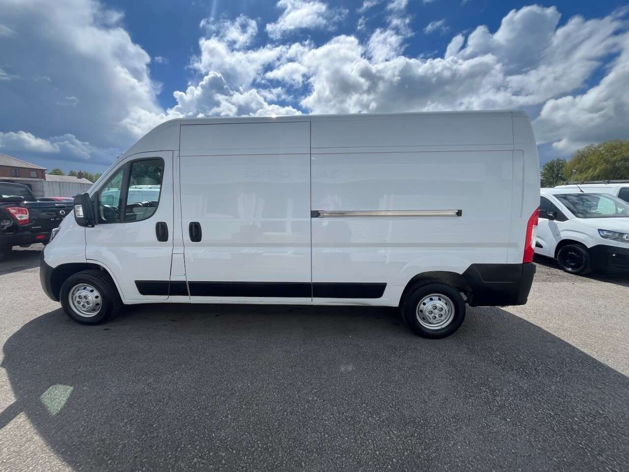 2023 PEUGEOT BOXER 2023 PEUGEOT BOXER