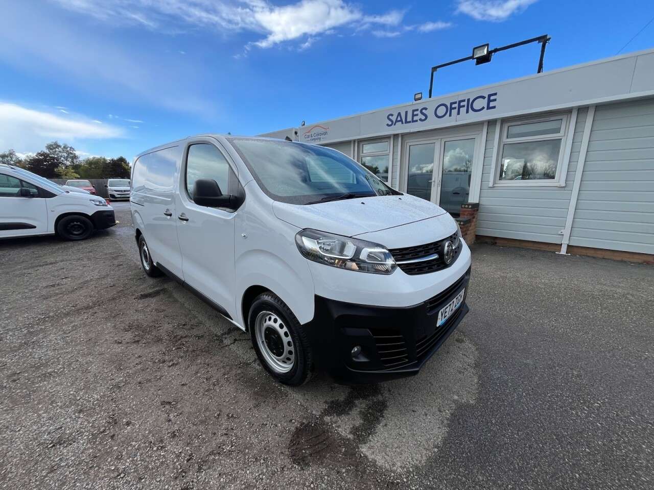A 2022 VAUXHALL VIVARO 1.5 Turbo D 2700 Dynamic Panel Van 6dr Diesel Manual L1 H1 Euro 6 (s/s) (12 A 2022 VAUXHALL VIVARO 1.5 Turbo D 2700 Dynamic Panel Van 6dr Diesel Manual L1 H1 Euro 6 (s/s) (12