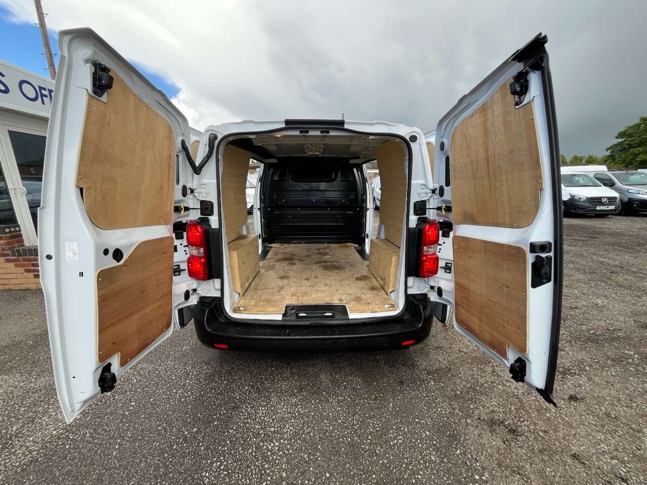 2022 VAUXHALL VIVARO 2022 VAUXHALL VIVARO