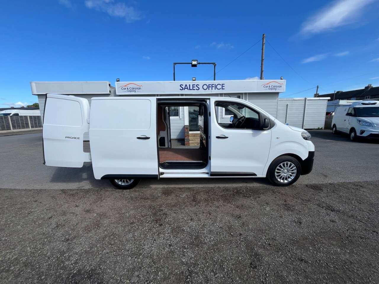 2022 TOYOTA PROACE 2022 TOYOTA PROACE
