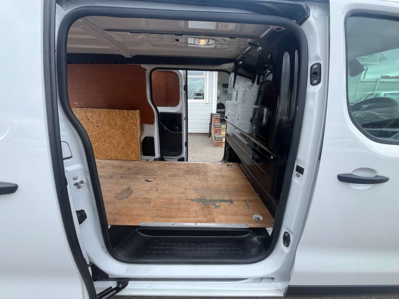 2023 VAUXHALL VIVARO 2023 VAUXHALL VIVARO