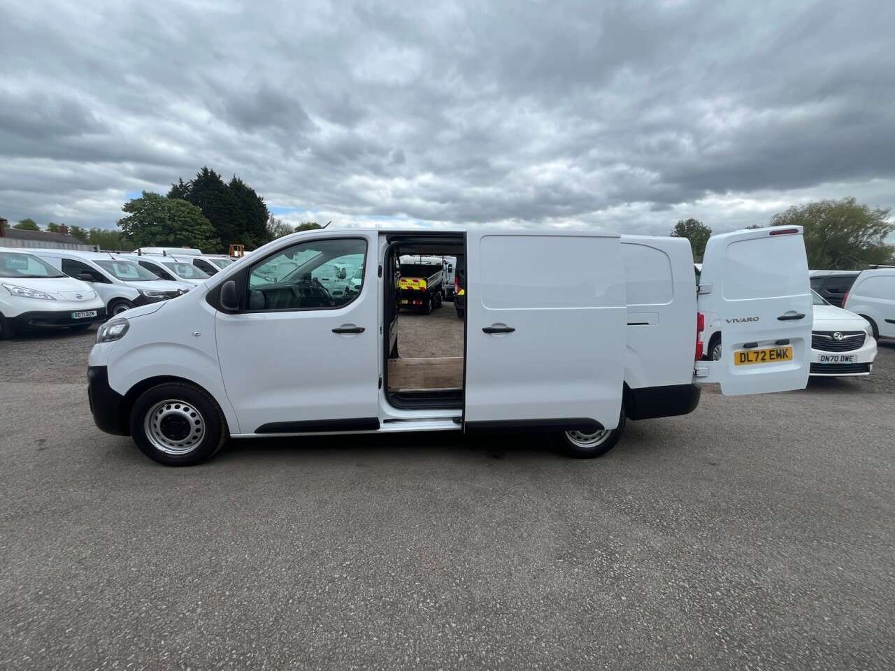 2023 VAUXHALL VIVARO 2023 VAUXHALL VIVARO