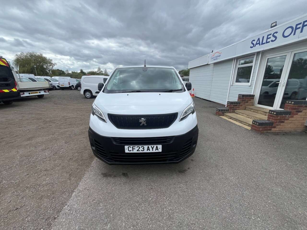 A 2023 PEUGEOT EXPERT 1.5 BlueHDi 1000 Professional Premium + Standard Panel Van 6dr Diesel Manua A 2023 PEUGEOT EXPERT 1.5 BlueHDi 1000 Professional Premium + Standard Panel Van 6dr Diesel Manua