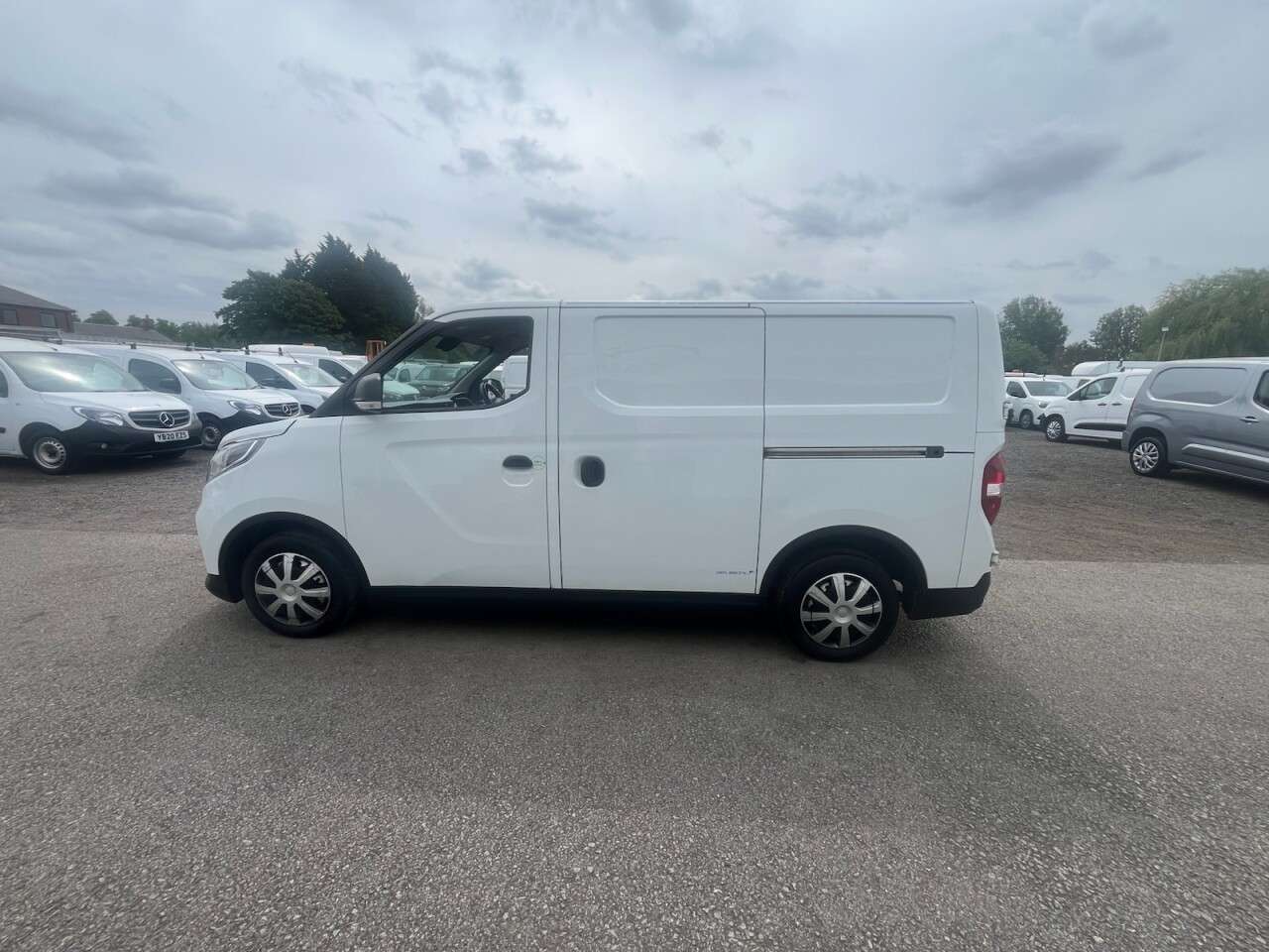 2022 MAXUS EDELIVER 3 2022 MAXUS EDELIVER 3