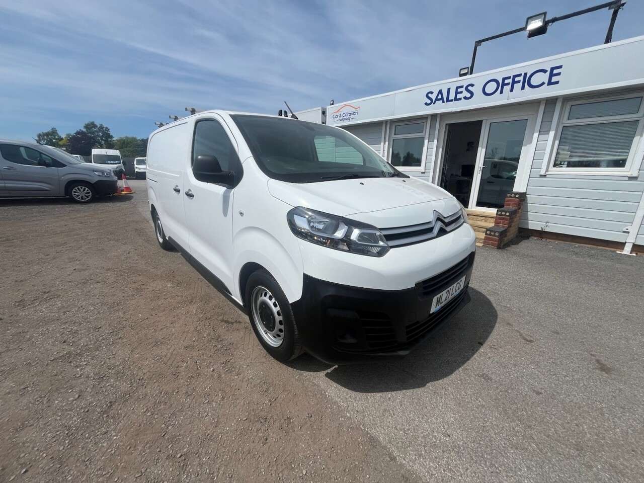 A 2021 CITROEN DISPATCH 1.5 BlueHDi 1000 Enterprise M Panel Van 6dr Diesel Manual FWD 2 Euro 6 (s/s A 2021 CITROEN DISPATCH 1.5 BlueHDi 1000 Enterprise M Panel Van 6dr Diesel Manual FWD 2 Euro 6 (s/s