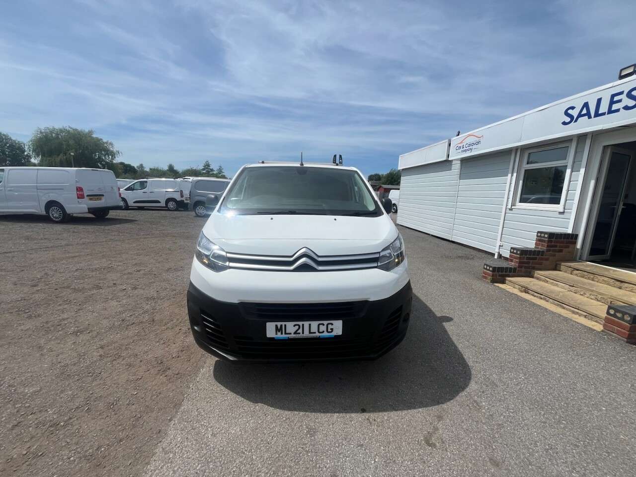 A 2021 CITROEN DISPATCH 1.5 BlueHDi 1000 Enterprise M Panel Van 6dr Diesel Manual FWD 2 Euro 6 (s/s A 2021 CITROEN DISPATCH 1.5 BlueHDi 1000 Enterprise M Panel Van 6dr Diesel Manual FWD 2 Euro 6 (s/s