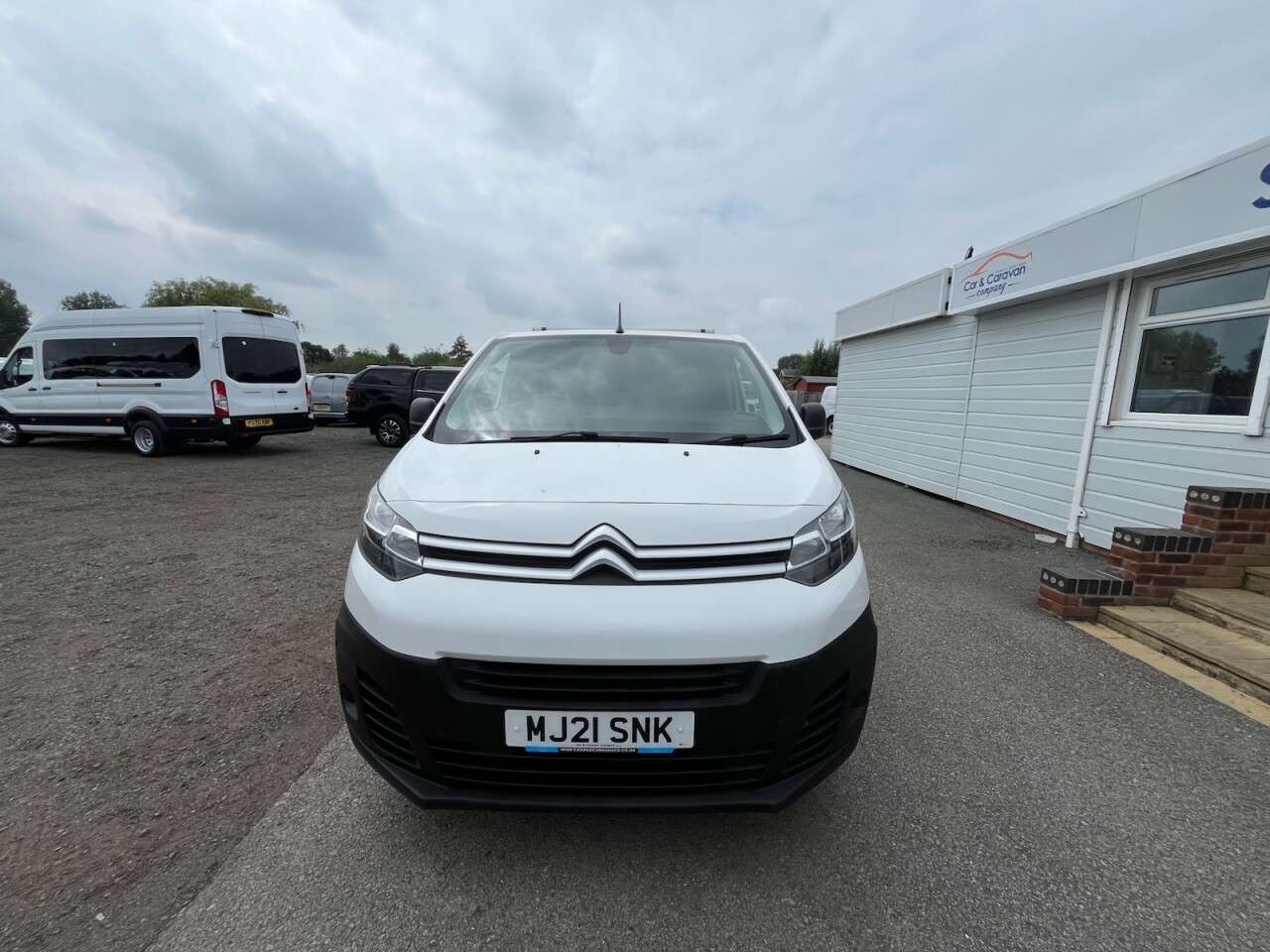 A 2021 CITROEN DISPATCH 1.5 BlueHDi 1000 Enterprise M Panel Van 6dr Diesel Manual FWD 2 Euro 6 (s/s A 2021 CITROEN DISPATCH 1.5 BlueHDi 1000 Enterprise M Panel Van 6dr Diesel Manual FWD 2 Euro 6 (s/s