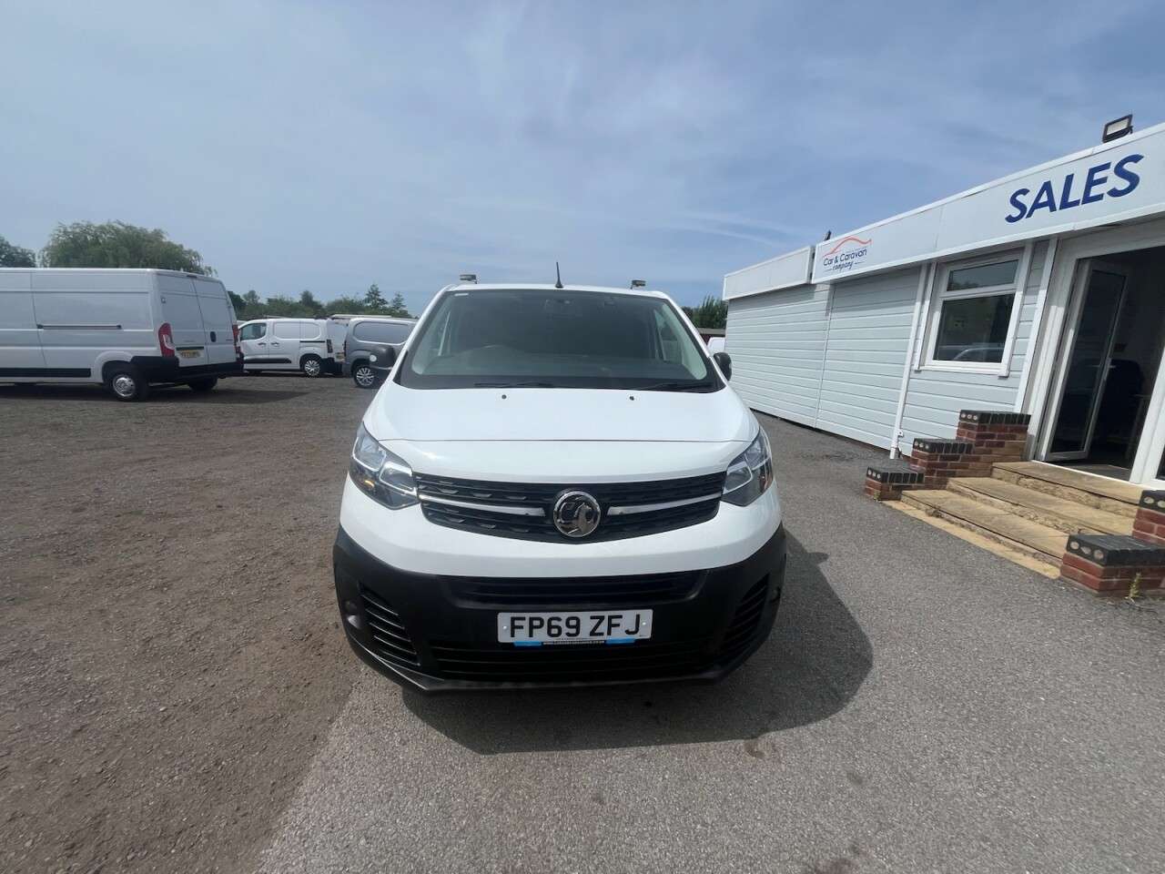 A 2019 VAUXHALL VIVARO 1.5 Turbo D 2900 Edition Panel Van 5dr Diesel Manual L1 H1 Euro 6 (s/s) (10 A 2019 VAUXHALL VIVARO 1.5 Turbo D 2900 Edition Panel Van 5dr Diesel Manual L1 H1 Euro 6 (s/s) (10