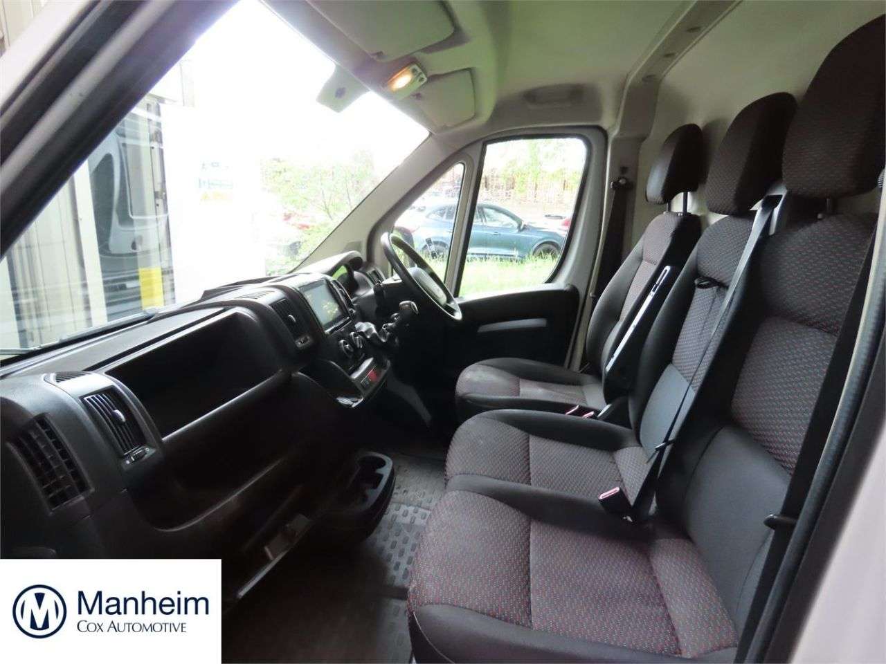 A 2023 PEUGEOT BOXER 2.2 BlueHDi 335 Professional Premium + Panel Van 5dr Diesel Manual L3 H2 Eu A 2023 PEUGEOT BOXER 2.2 BlueHDi 335 Professional Premium + Panel Van 5dr Diesel Manual L3 H2 Eu