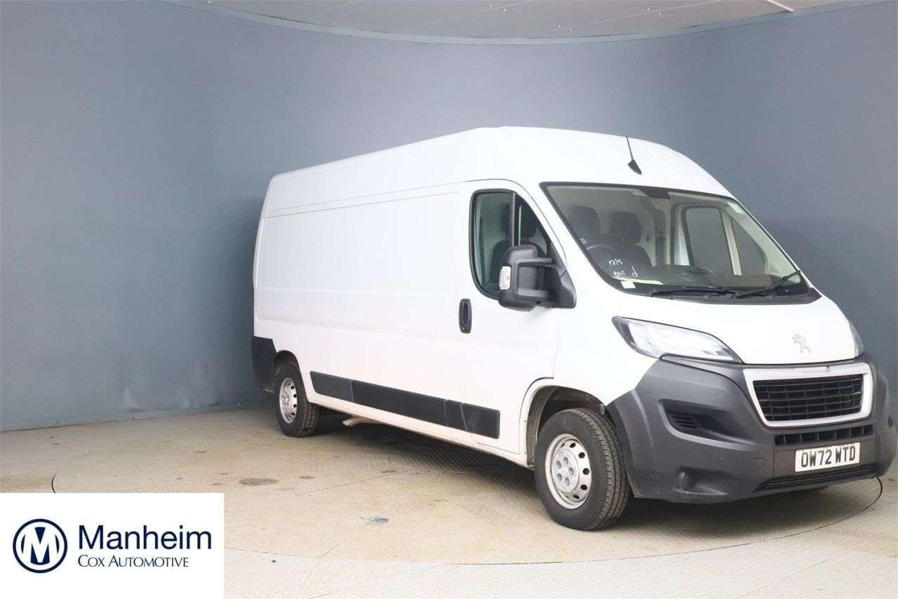 A 2023 PEUGEOT BOXER 2.2 BlueHDi 335 Professional Premium + Panel Van 5dr Diesel Manual L3 H2 Eu A 2023 PEUGEOT BOXER 2.2 BlueHDi 335 Professional Premium + Panel Van 5dr Diesel Manual L3 H2 Eu