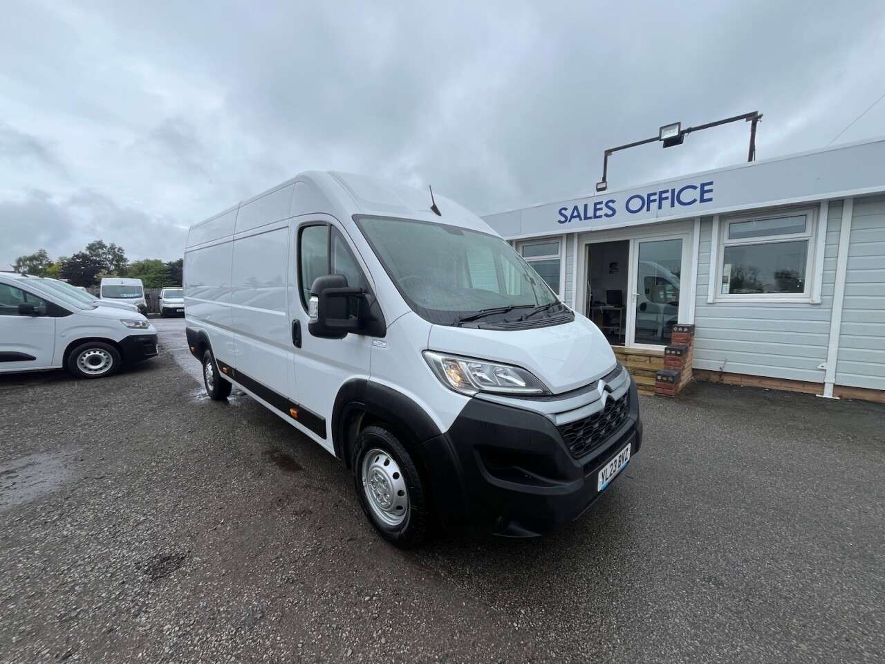 A 2023 CITROEN RELAY 2.2 BlueHDi 35 Enterprise Edition Panel Van 5dr Diesel Manual L4 High Roof A 2023 CITROEN RELAY 2.2 BlueHDi 35 Enterprise Edition Panel Van 5dr Diesel Manual L4 High Roof