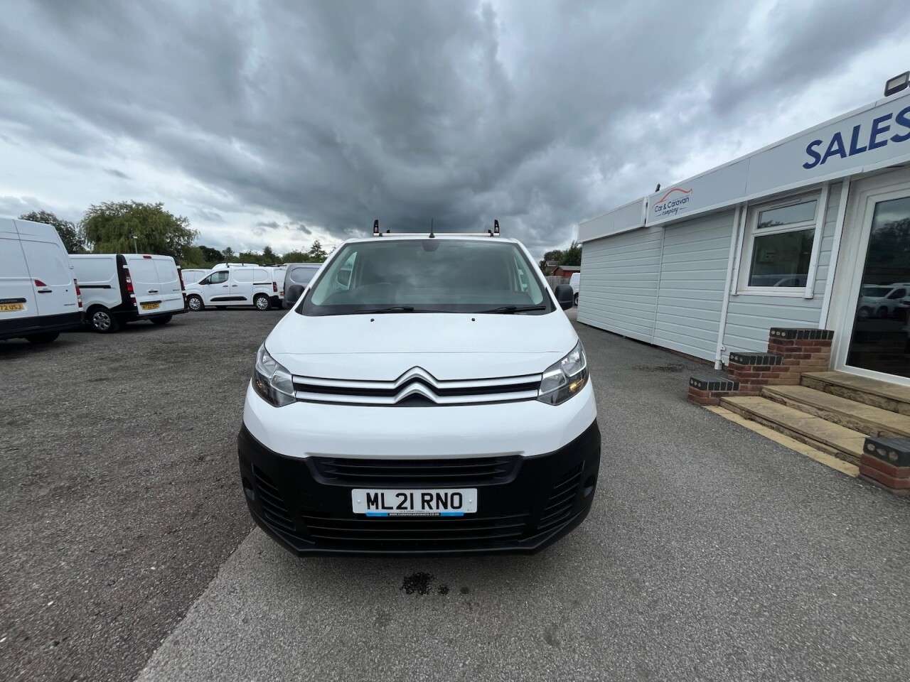 A 2021 CITROEN DISPATCH 1.5 BlueHDi 1000 Enterprise M Panel Van 6dr Diesel Manual FWD 2 Euro 6 (s/s A 2021 CITROEN DISPATCH 1.5 BlueHDi 1000 Enterprise M Panel Van 6dr Diesel Manual FWD 2 Euro 6 (s/s