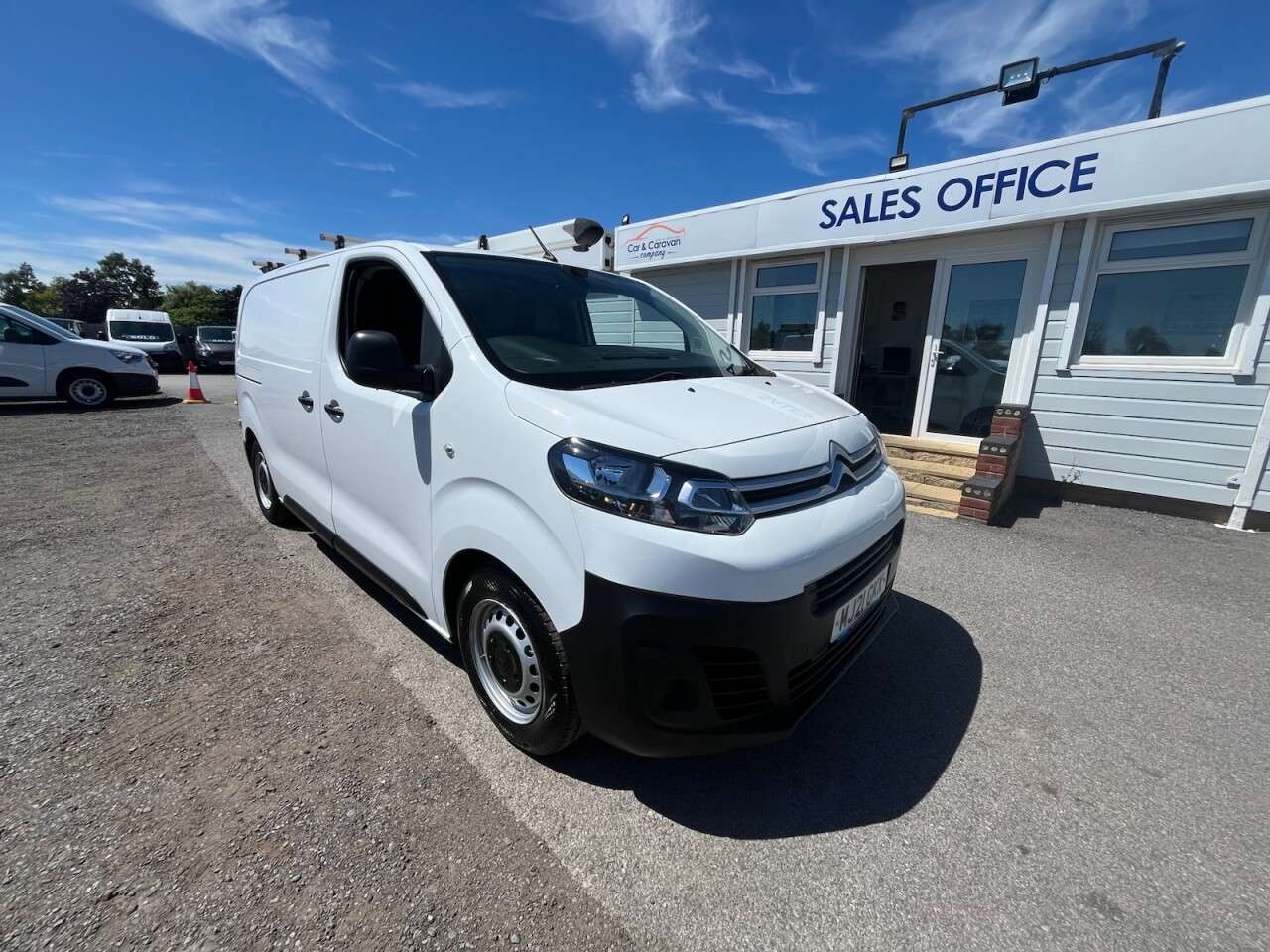 A 2021 CITROEN DISPATCH 1.5 BlueHDi 1000 Enterprise M Panel Van 6dr Diesel Manual FWD 2 Euro 6 (s/s A 2021 CITROEN DISPATCH 1.5 BlueHDi 1000 Enterprise M Panel Van 6dr Diesel Manual FWD 2 Euro 6 (s/s