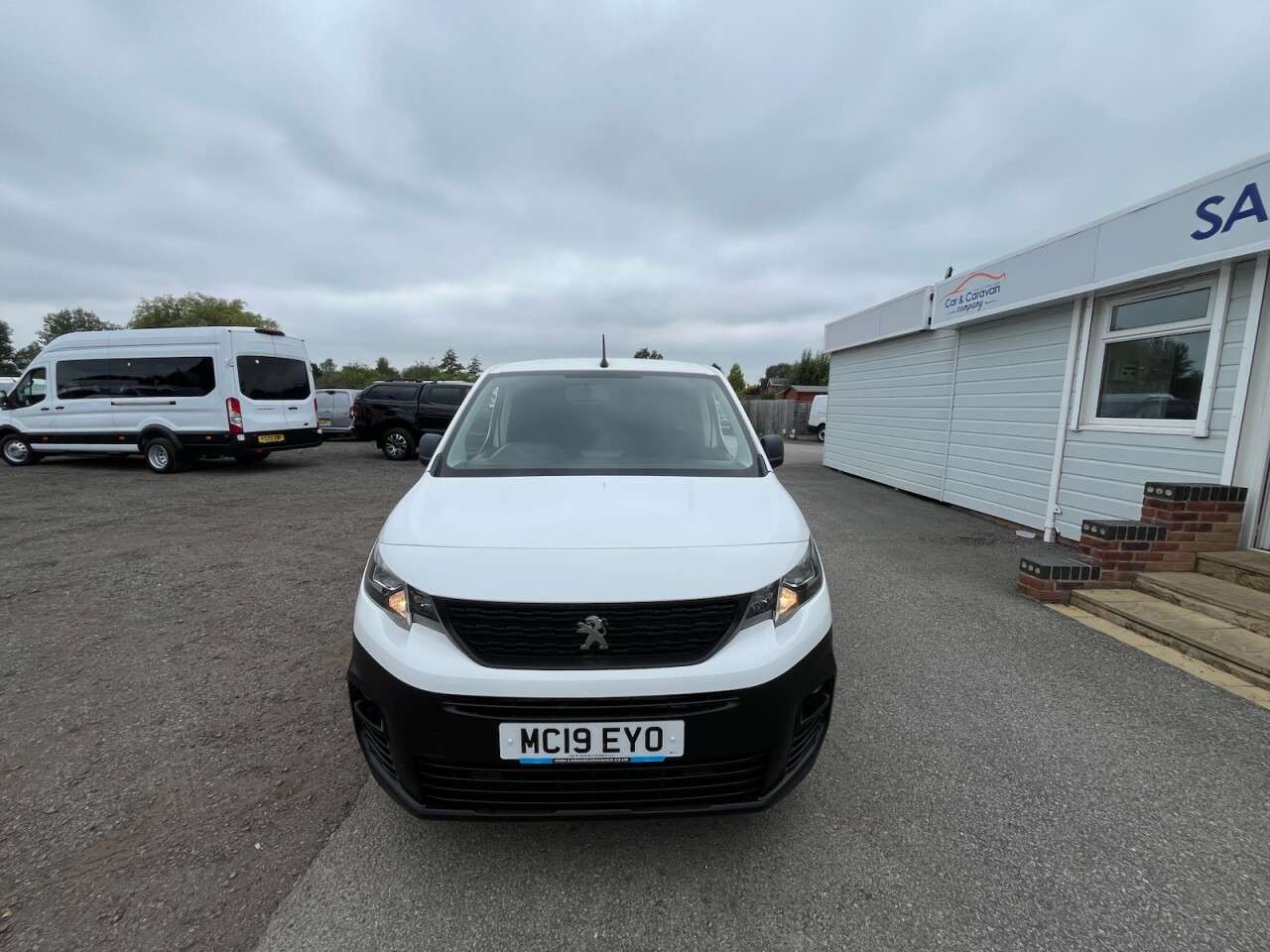 A 2019 PEUGEOT PARTNER 1.6 BlueHDi 950 Grip Long Panel Van 6dr Diesel Manual LWB Euro 6 (s/s) (100 A 2019 PEUGEOT PARTNER 1.6 BlueHDi 950 Grip Long Panel Van 6dr Diesel Manual LWB Euro 6 (s/s) (100
