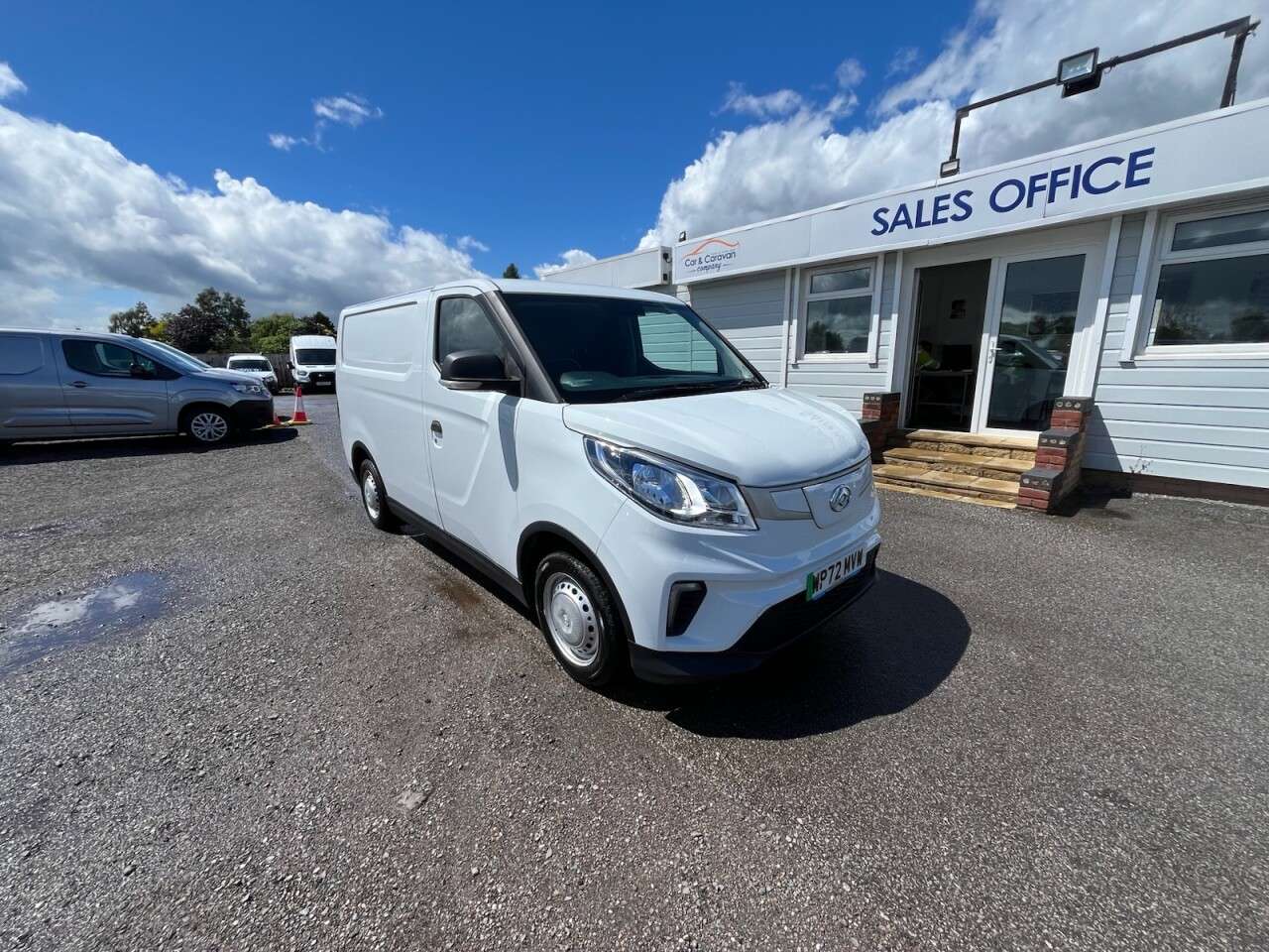 A 2022 MAXUS EDELIVER 3 50.23kWh Panel Van 5dr Electric Auto FWD L1 (122 ps) * FINANCE AVAILABLE CA A 2022 MAXUS EDELIVER 3 50.23kWh Panel Van 5dr Electric Auto FWD L1 (122 ps) * FINANCE AVAILABLE CA