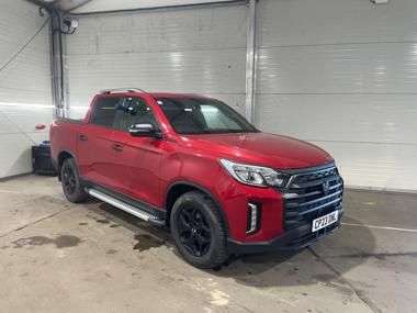 A 2023 SSANGYONG MUSSO 2.2D Saracen Pickup Double Cab 4dr Diesel Auto 4WD Euro 6 (181 ps) A 2023 SSANGYONG MUSSO 2.2D Saracen Pickup Double Cab 4dr Diesel Auto 4WD Euro 6 (181 ps)