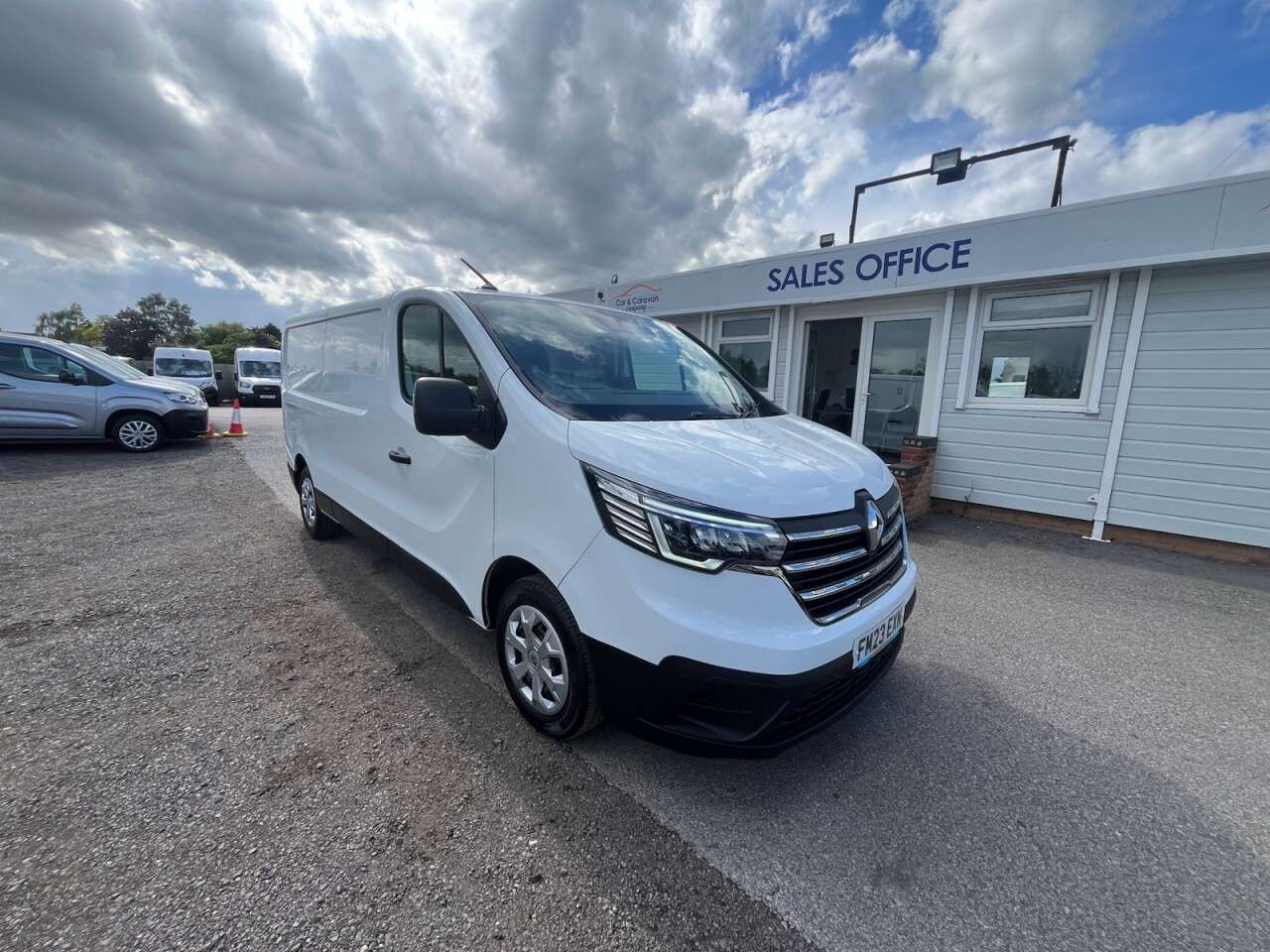 A 2023 RENAULT TRAFIC 2.0 dCi Blue LL30 Advance Panel Van 5dr Diesel Manual L2 H1 Euro 6 (s/s) (1 A 2023 RENAULT TRAFIC 2.0 dCi Blue LL30 Advance Panel Van 5dr Diesel Manual L2 H1 Euro 6 (s/s) (1