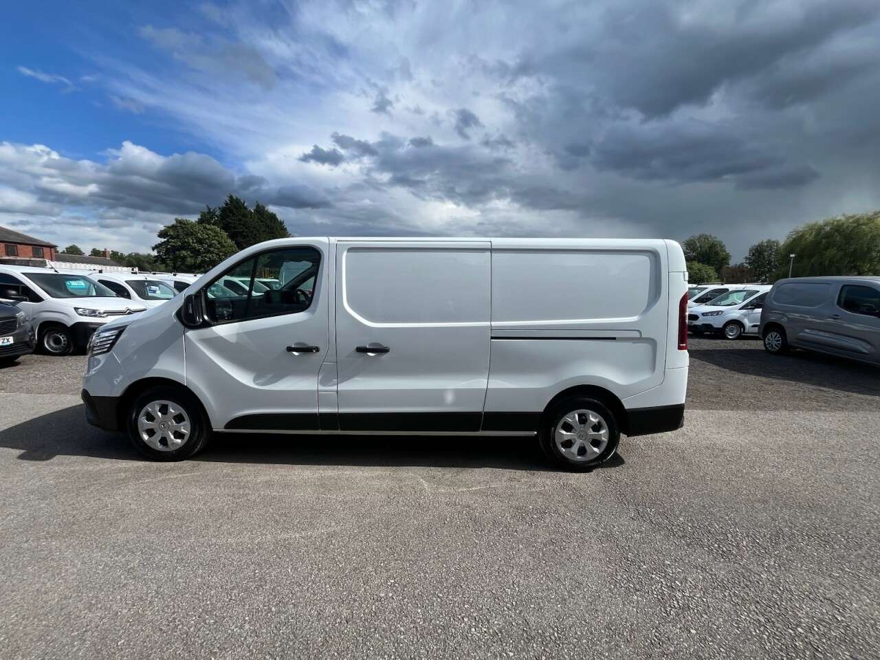 2023 RENAULT TRAFIC 2023 RENAULT TRAFIC