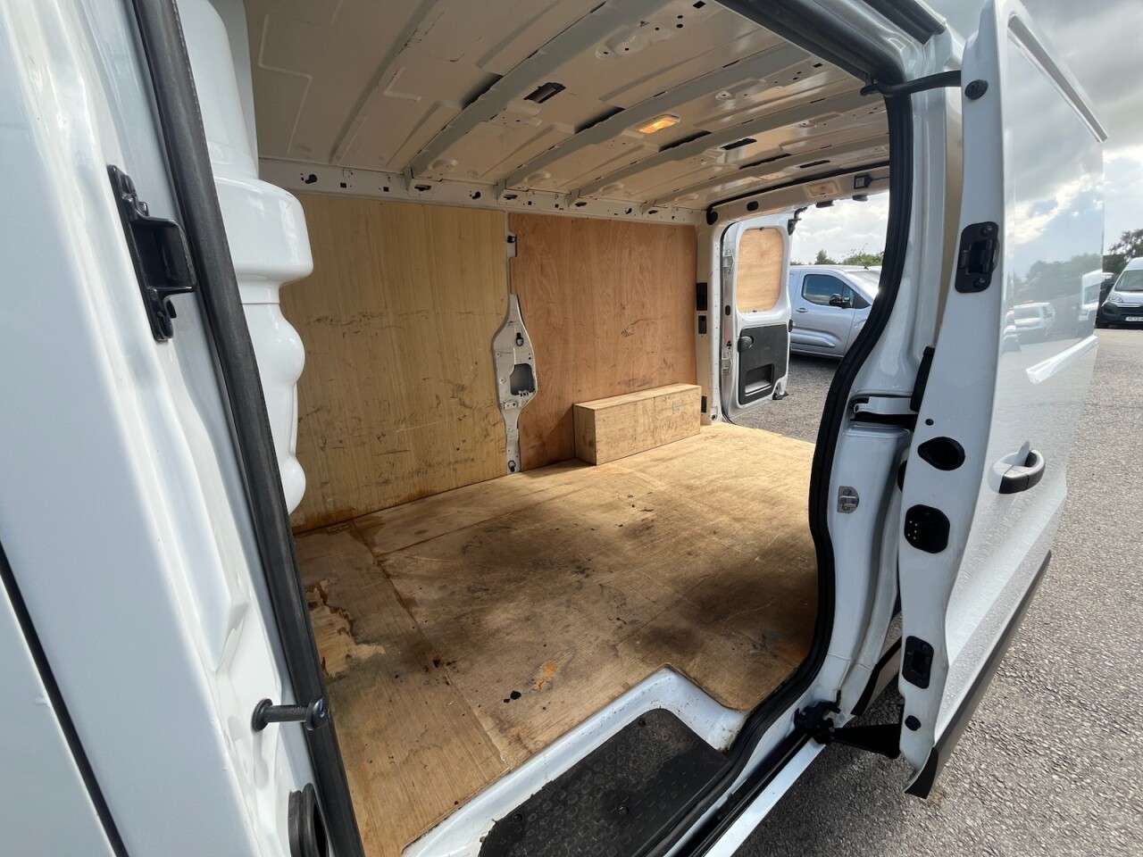 2023 RENAULT TRAFIC 2023 RENAULT TRAFIC