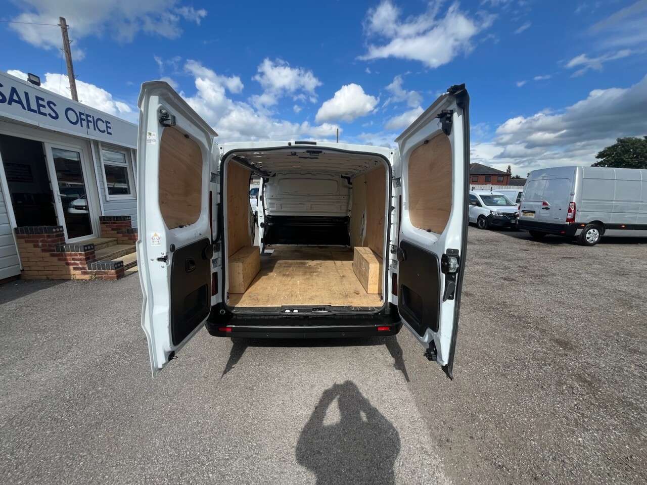 2023 RENAULT TRAFIC 2023 RENAULT TRAFIC