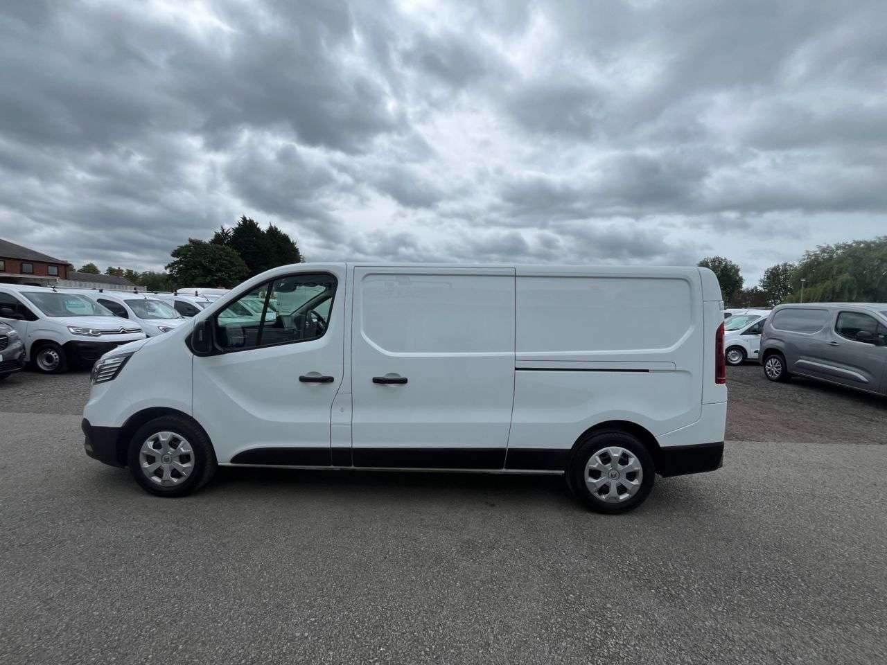 2023 RENAULT TRAFIC 2023 RENAULT TRAFIC