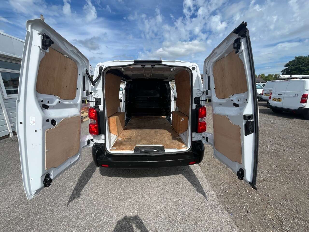 2023 VAUXHALL VIVARO 2023 VAUXHALL VIVARO