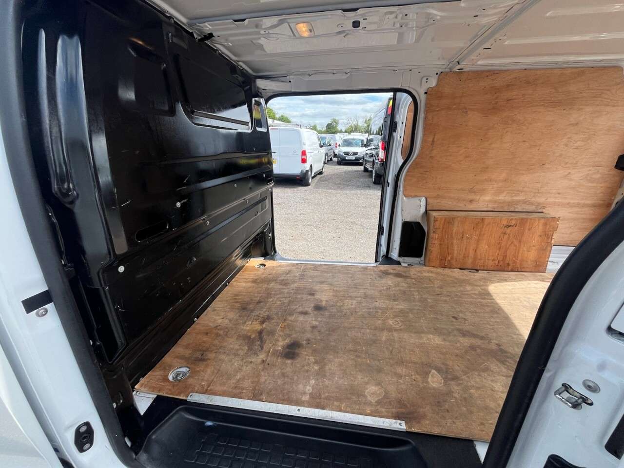 2023 VAUXHALL VIVARO 2023 VAUXHALL VIVARO