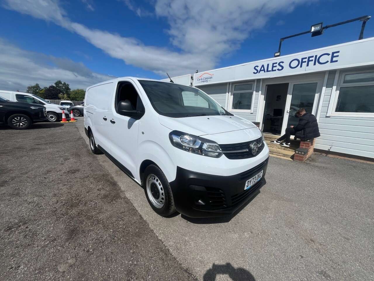 A 2023 VAUXHALL VIVARO 1.5 Turbo D 2900 Prime Panel Van 6dr Diesel Manual L2 H1 Euro 6 (s/s) (100 A 2023 VAUXHALL VIVARO 1.5 Turbo D 2900 Prime Panel Van 6dr Diesel Manual L2 H1 Euro 6 (s/s) (100