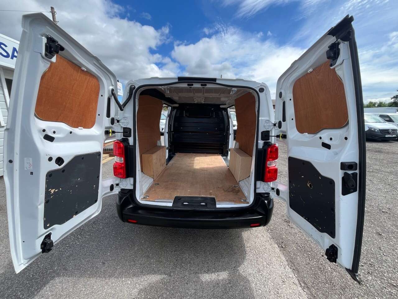 2023 VAUXHALL VIVARO 2023 VAUXHALL VIVARO