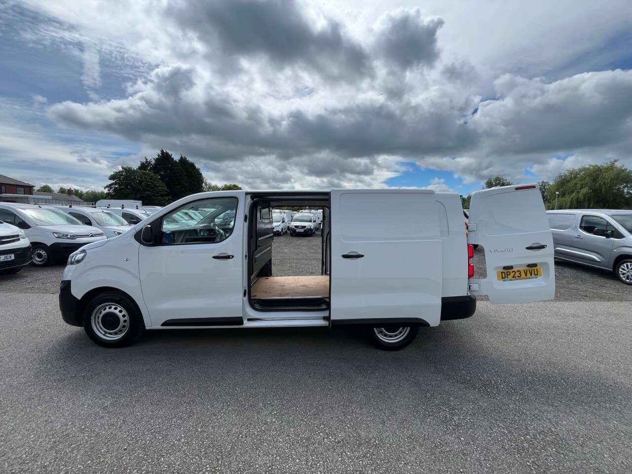 2023 VAUXHALL VIVARO 2023 VAUXHALL VIVARO