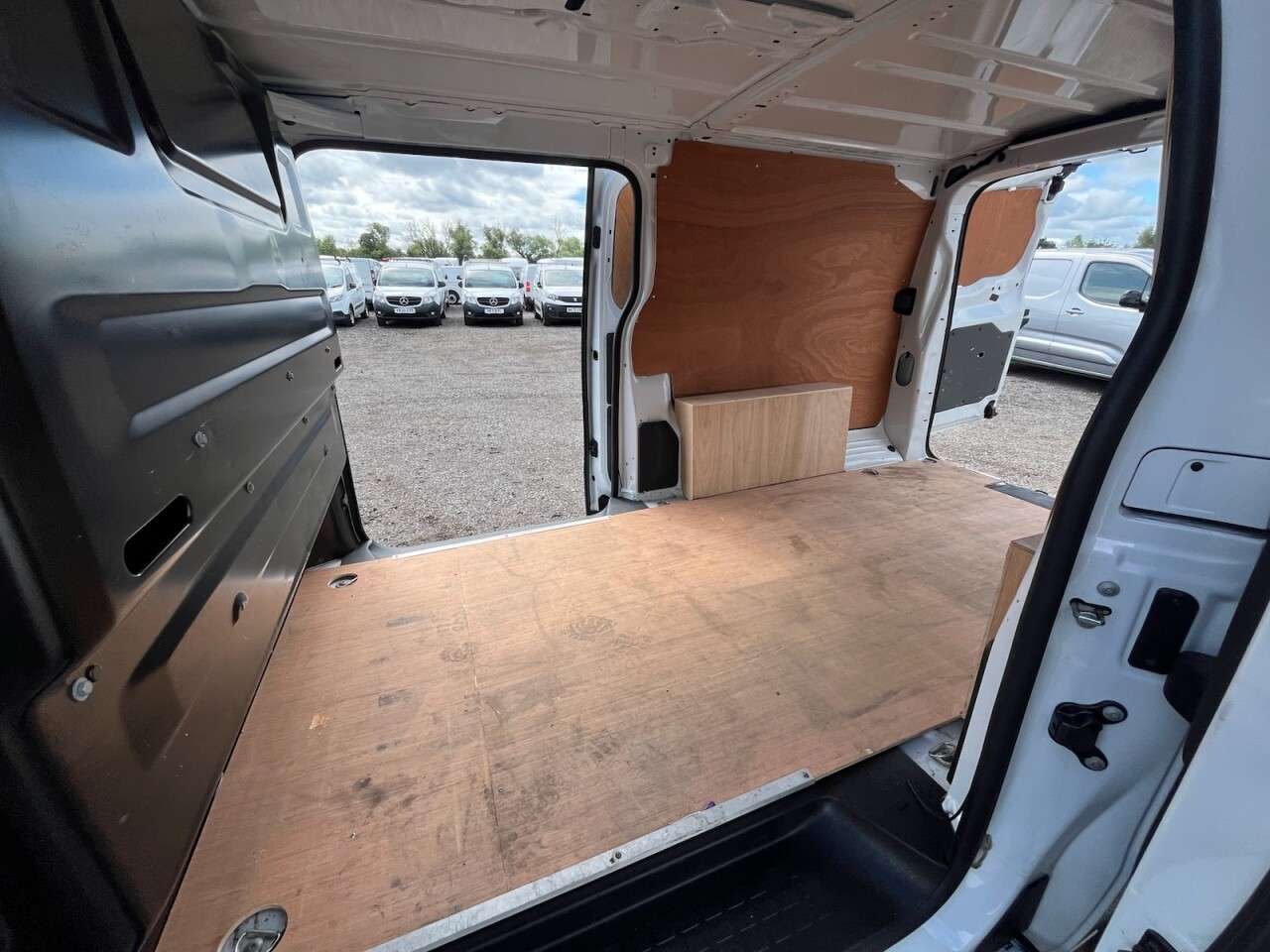 2023 VAUXHALL VIVARO 2023 VAUXHALL VIVARO