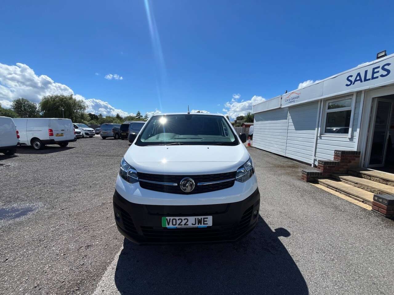 A 2022 VAUXHALL VIVARO ELECTRIC 3100 75kWh Dynamic Panel Van 6dr Electric Auto L1 H1 (7.4kW Charger) (136 p A 2022 VAUXHALL VIVARO ELECTRIC 3100 75kWh Dynamic Panel Van 6dr Electric Auto L1 H1 (7.4kW Charger) (136 p