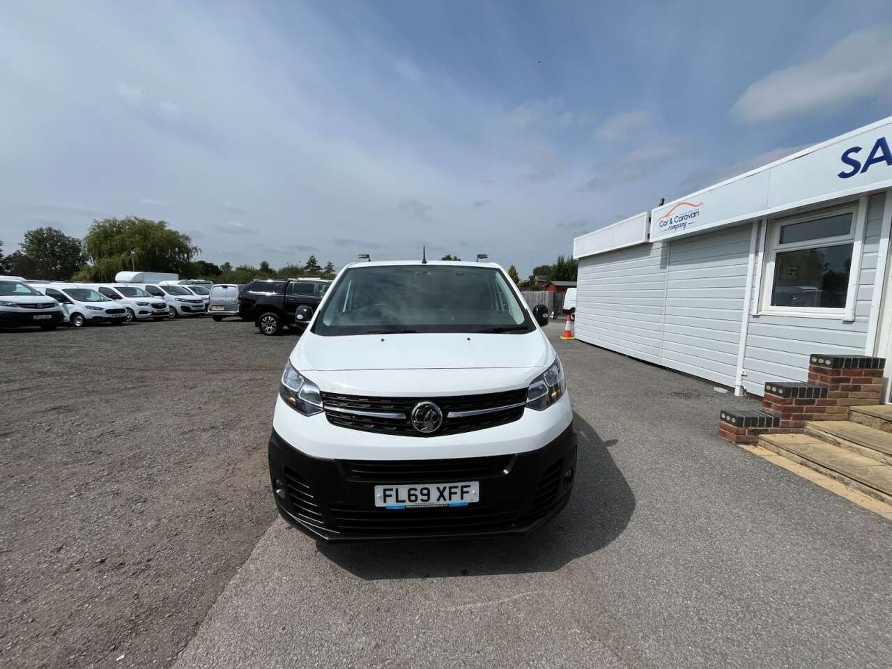 A 2019 VAUXHALL VIVARO 1.5 Turbo D 2900 Edition Panel Van 5dr Diesel Manual L1 H1 Euro 6 (s/s) (10 A 2019 VAUXHALL VIVARO 1.5 Turbo D 2900 Edition Panel Van 5dr Diesel Manual L1 H1 Euro 6 (s/s) (10